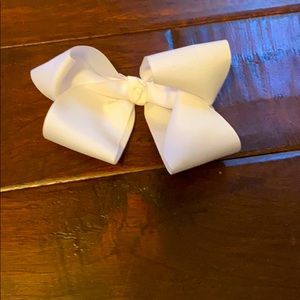 Hair bow